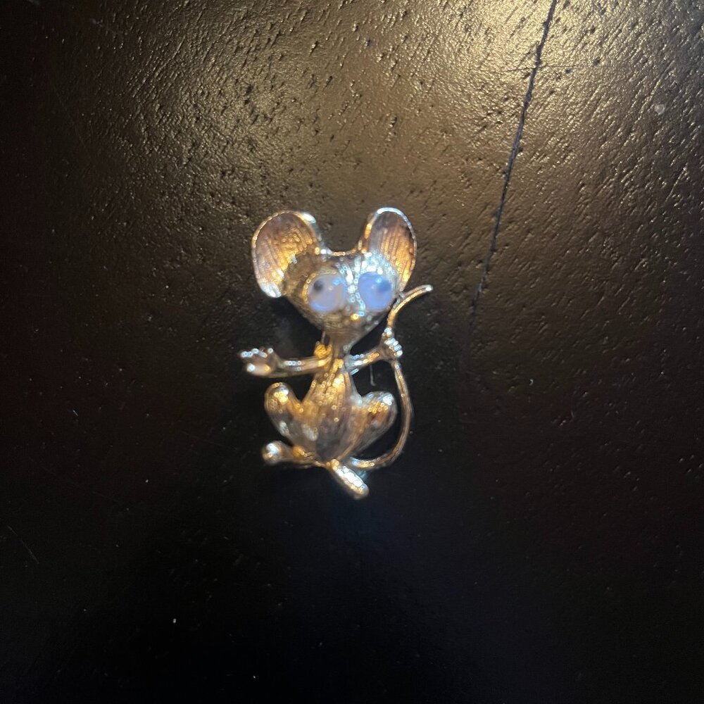 Vintage Gold Tone Mouse Brooch with Googly Eyes